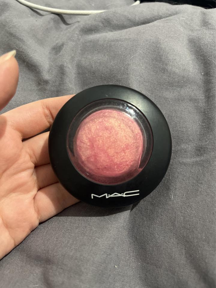 MAC румяна