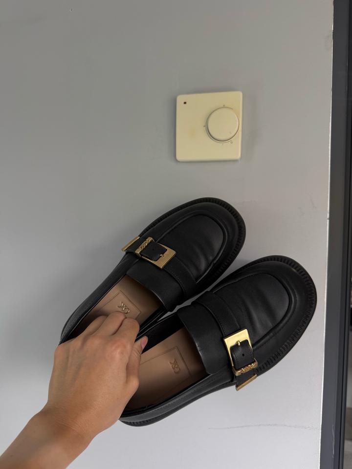 Charles & Keith