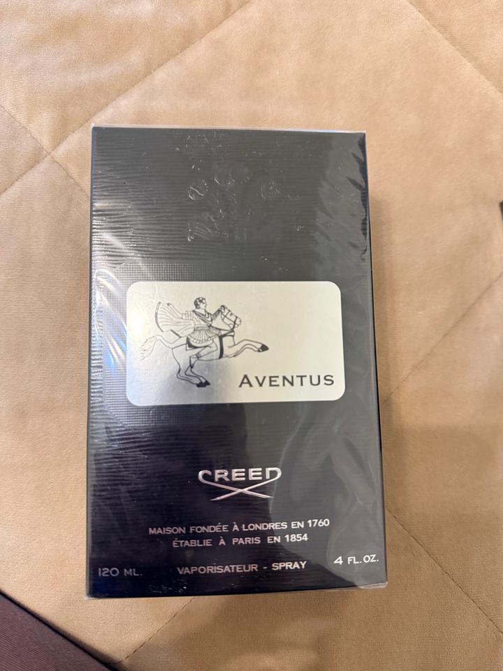 Парфюм Creed Aventus