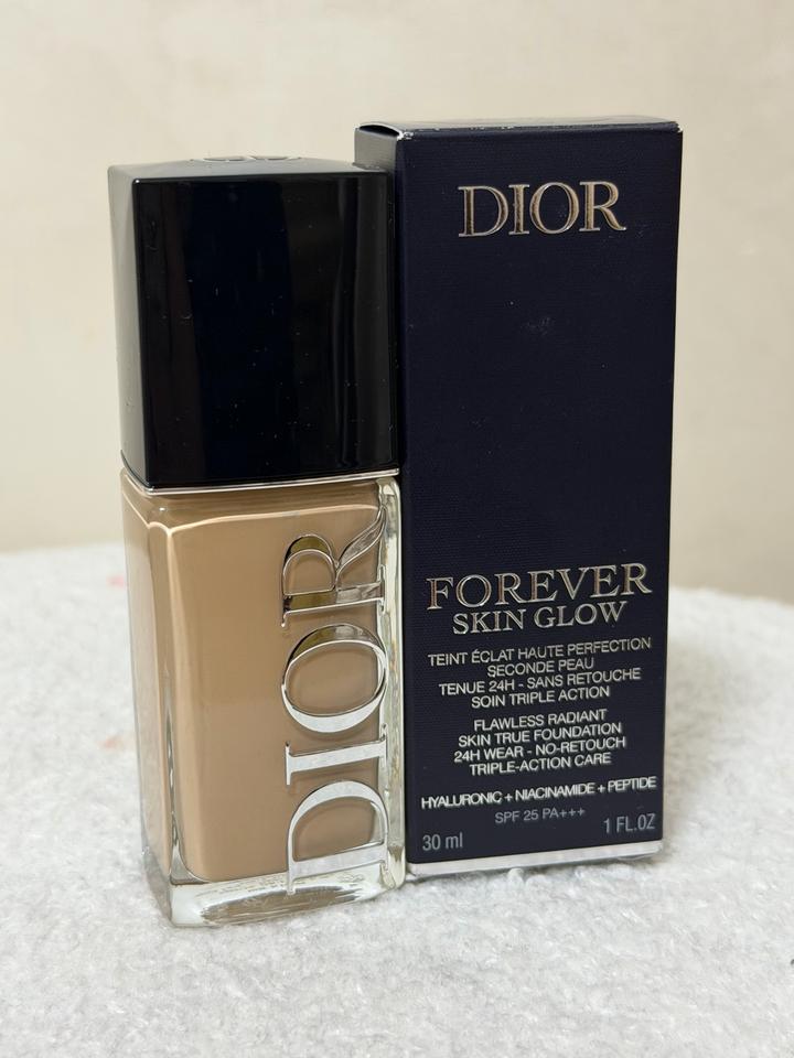 Dior Forever Skin Glow тональный крем