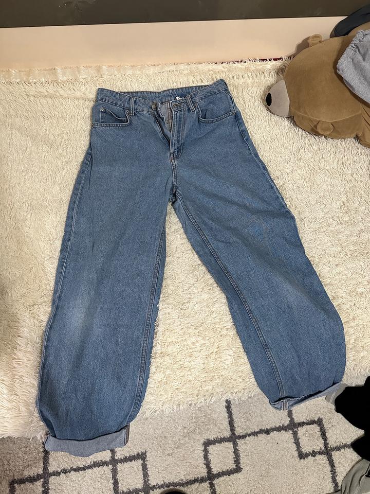 H&M Джинсы с широкими штанинами