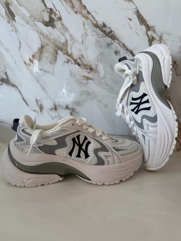 MLB