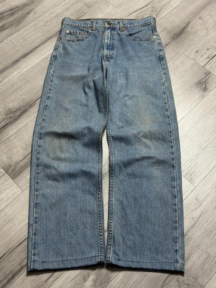 Джинсы Levi's 512
