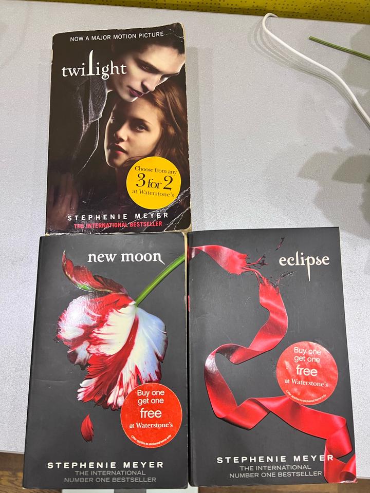 Книги Сумерки 3 части на англ языке