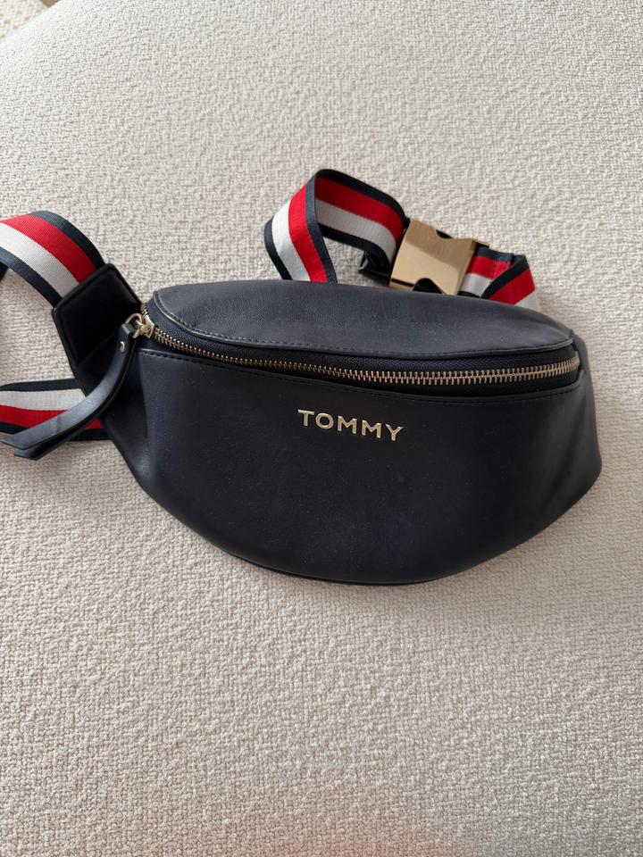 Tommy Hilfiger