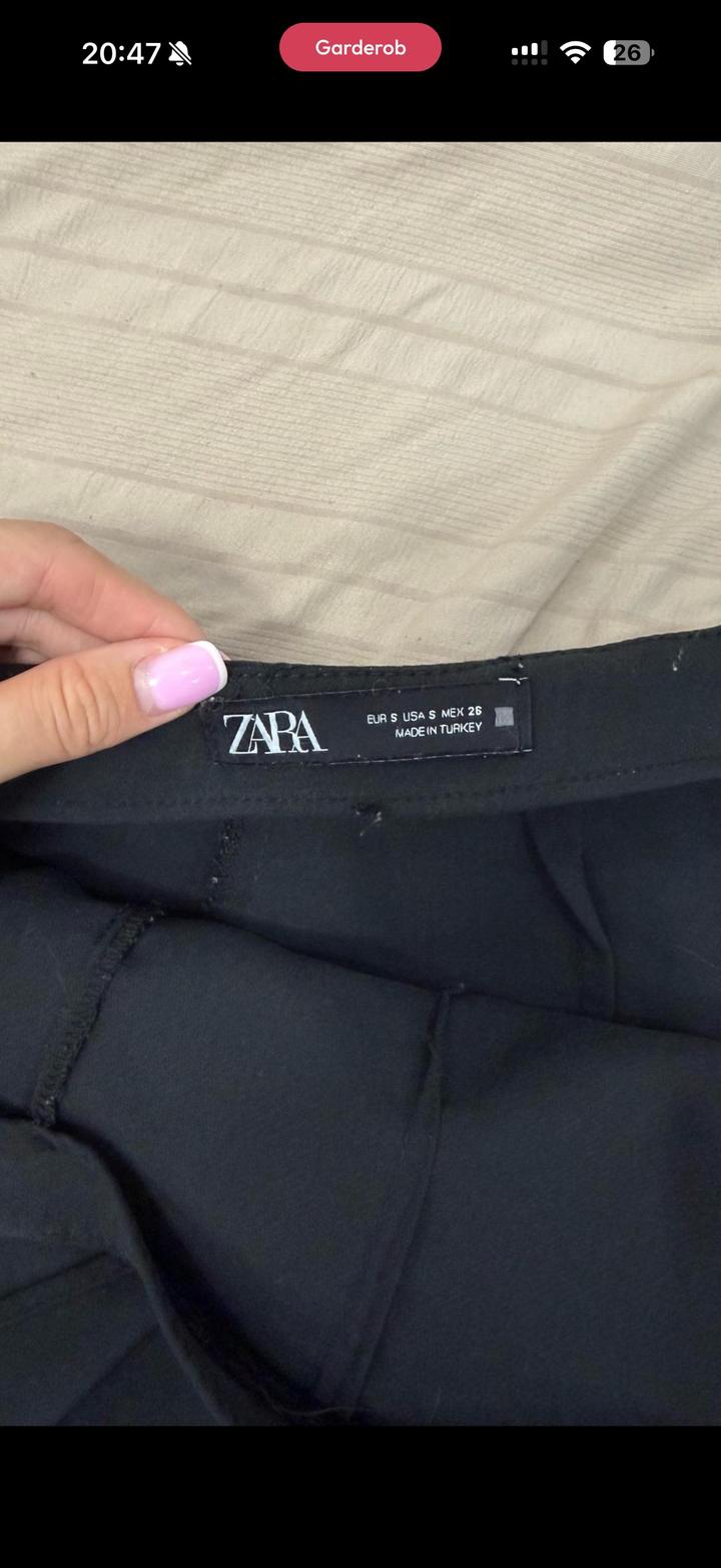 Шорты Zara