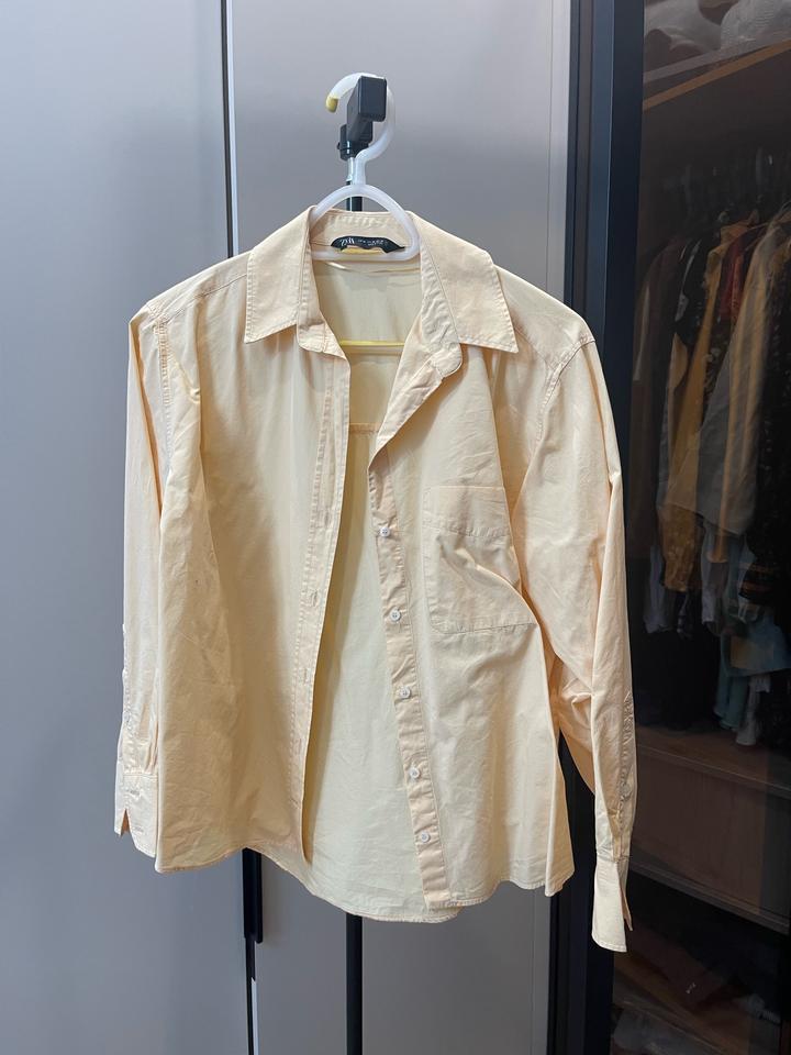 Пастельно-оранжевая рубашка Zara