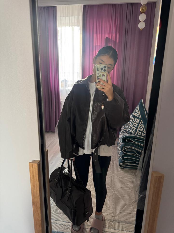 Pull & Bear Куртка из экокожи