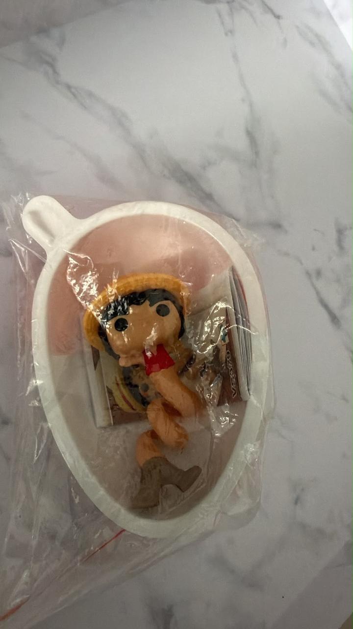 kinder Фигурка One Piece