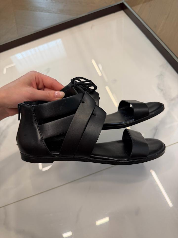 Charles & Keith