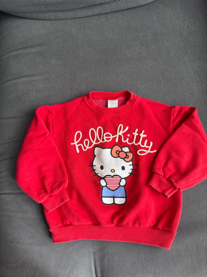 Свитшот ZARA с принтом Hello Kitty 6 лет 116 см