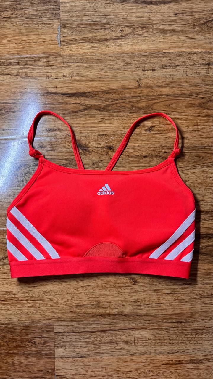 Adidas спортивный топик