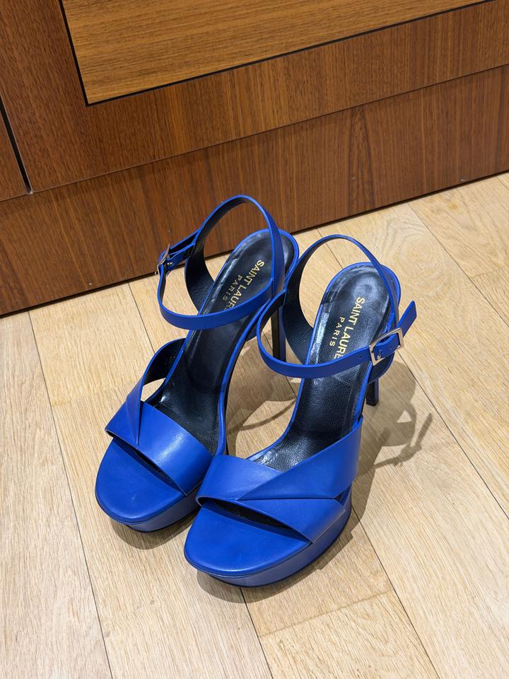 Yves Saint Laurent