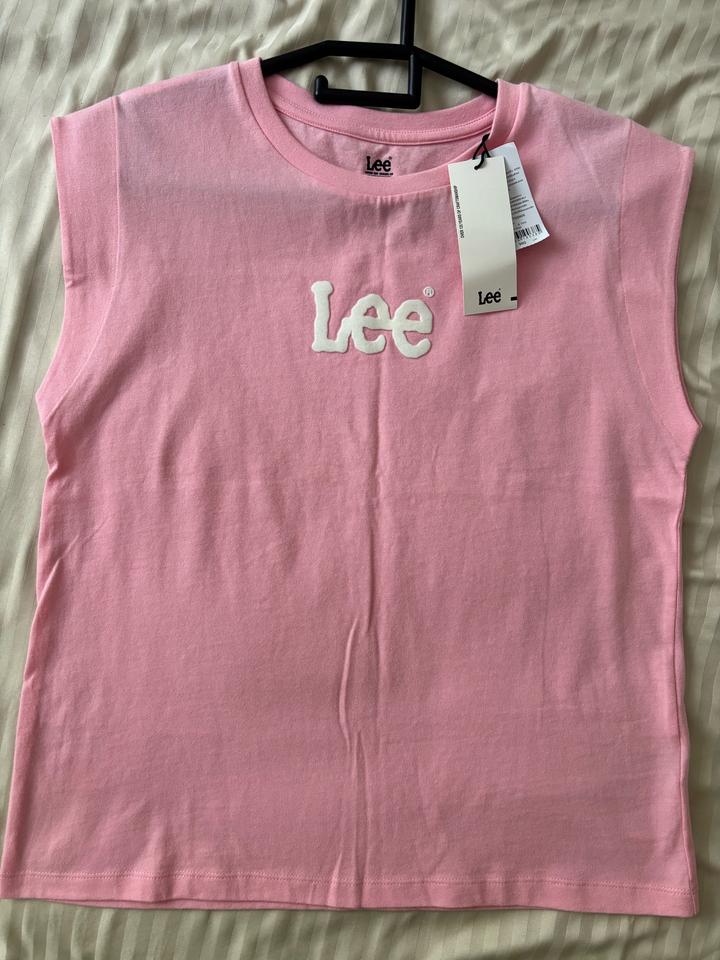 Lee