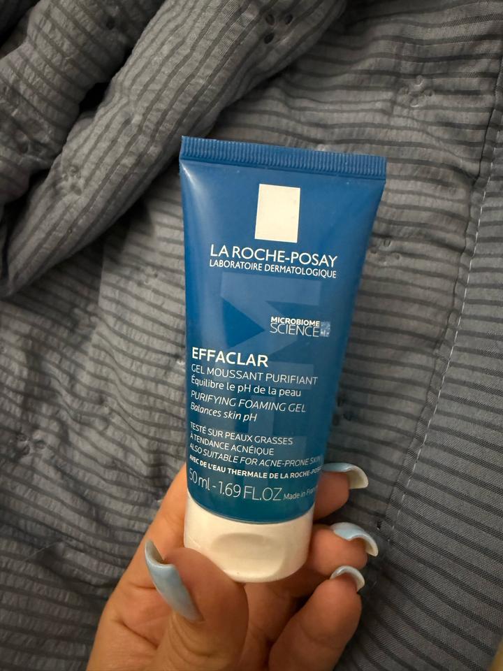 Гель для умывания La Roche-Posay Effaclar