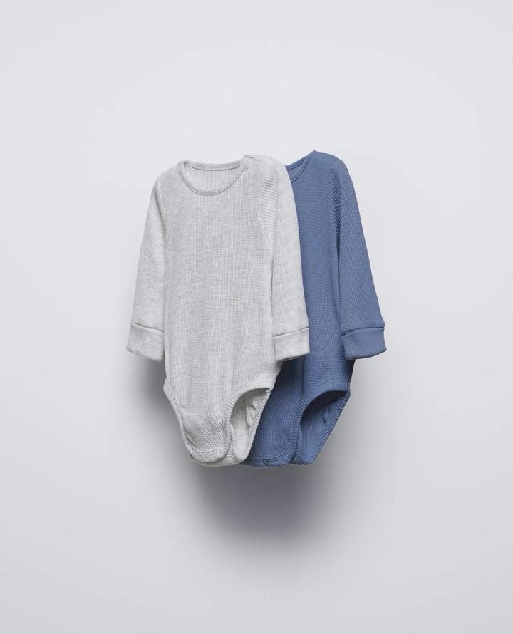 Zara Kids Набор из двух бодиков