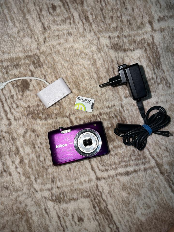 Цифровой фотоаппарат Nikon Coolpix