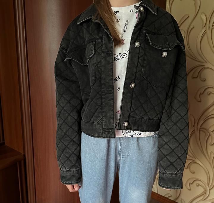 Стеганая джинсовая куртка Bershka