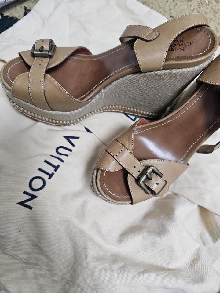 Santoni