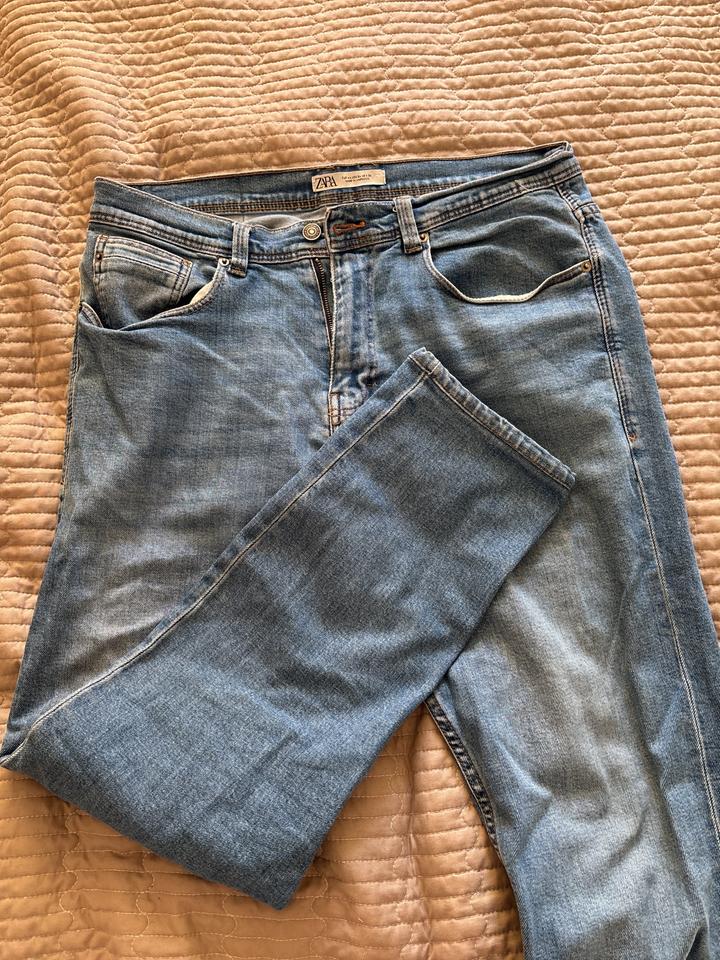 Джинсы ZARA