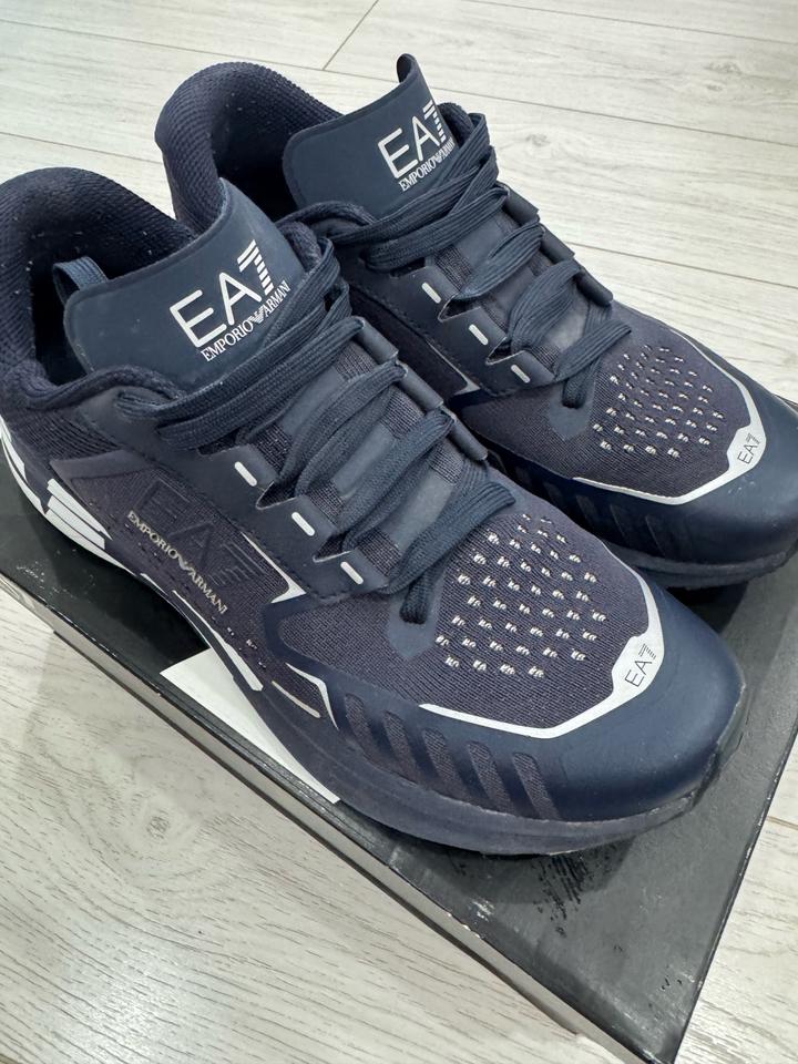 EA7