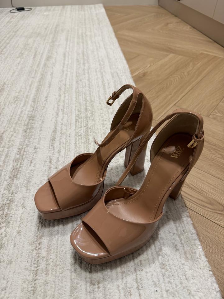 Босоножки ZARA