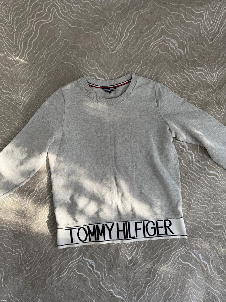 Tommy Hilfiger