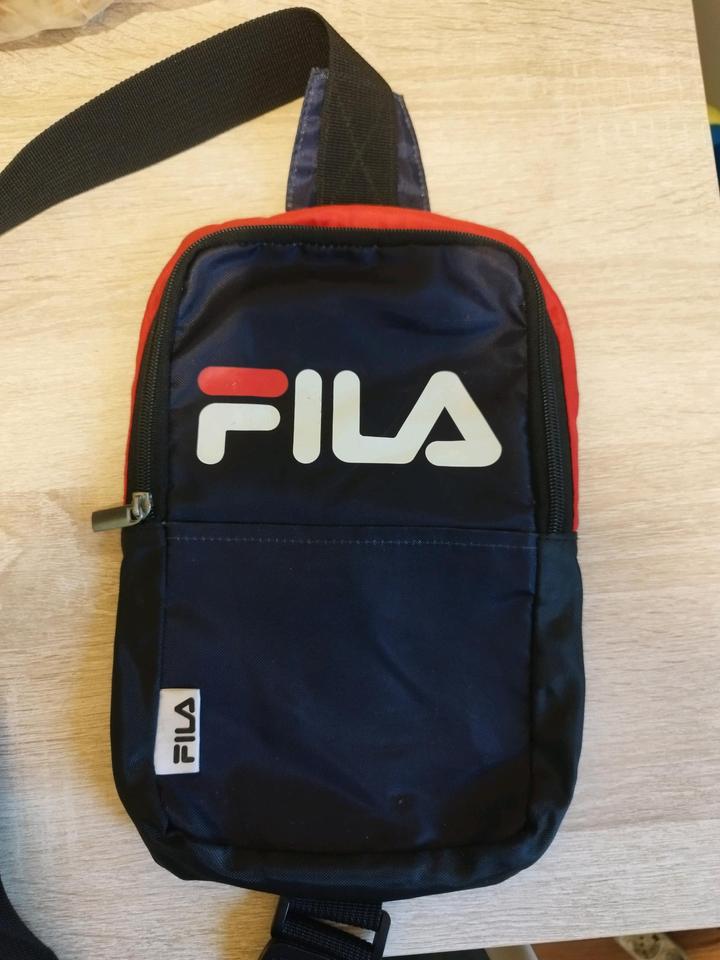 Сумка-слинг через плечо FILA (оригинал)