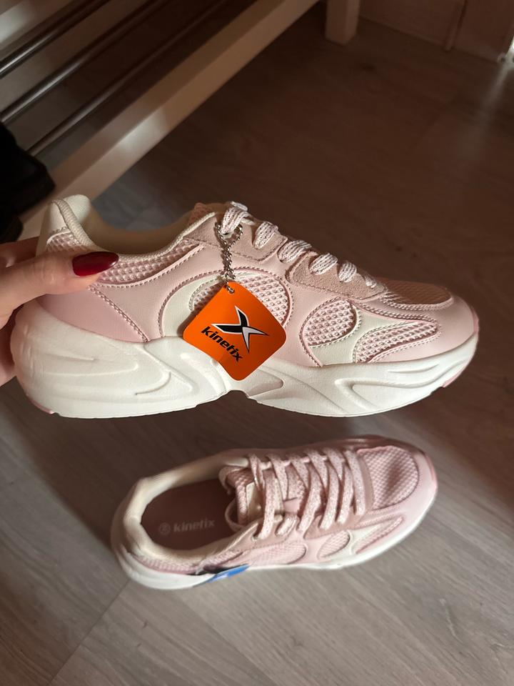Кроссовки Kinetix