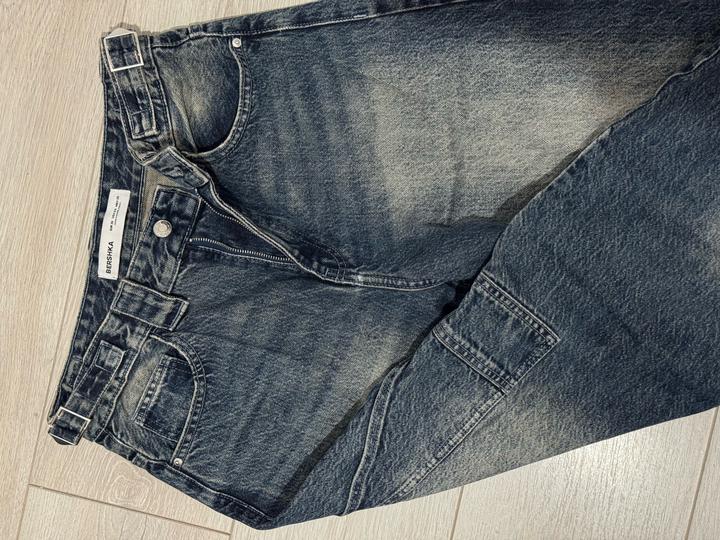 Джинсы Bershka