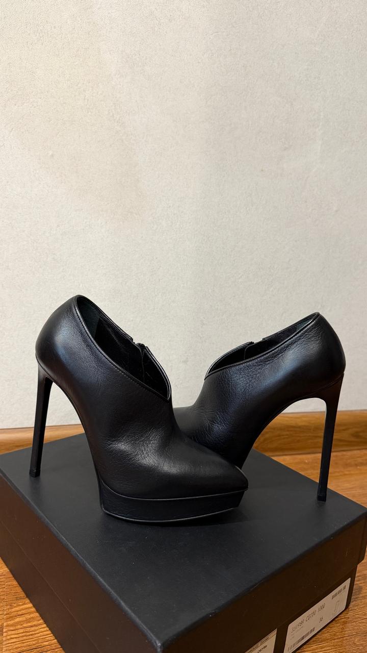 Yves Saint Laurent Ботильоны