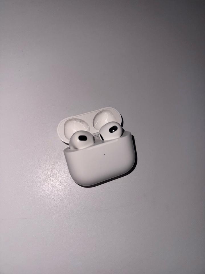 Apple Наушники AirPods 3