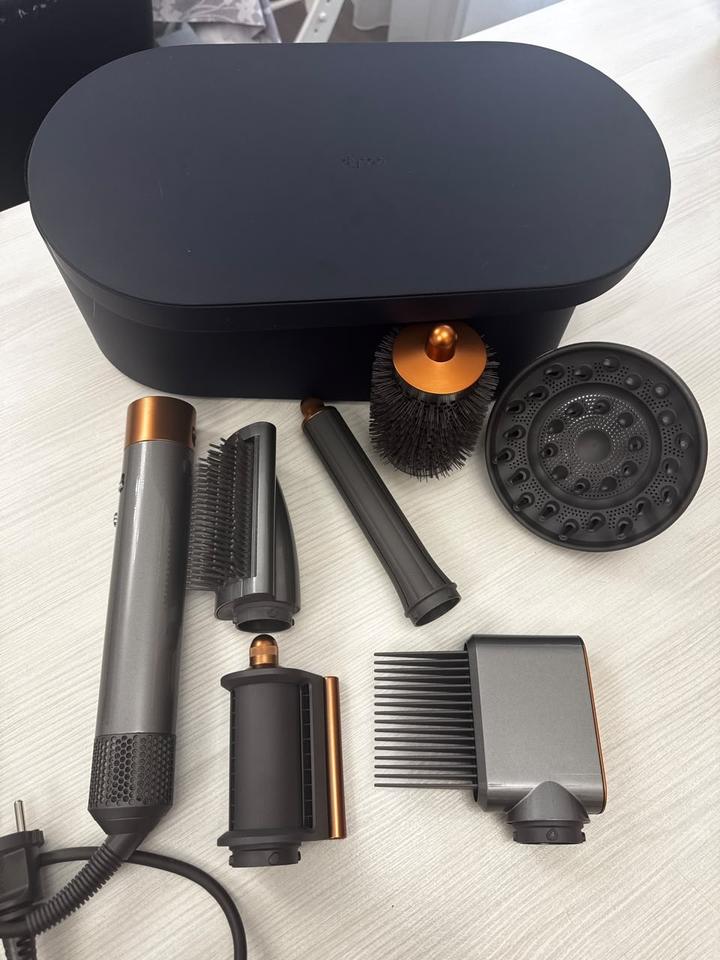 Стайлер Dyson