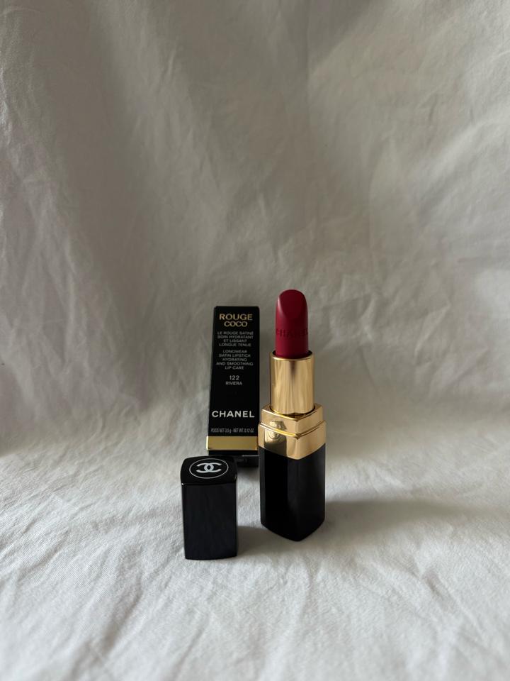Помада Rouge Coco CHANEL 122 riviera