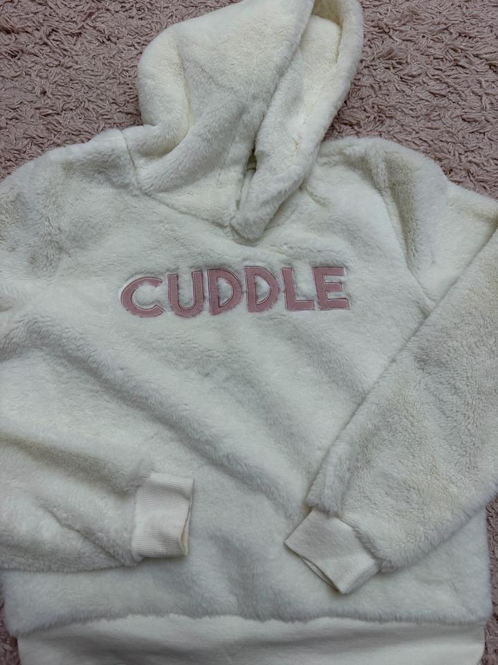худи с капюшоном с надписью CUDDLE