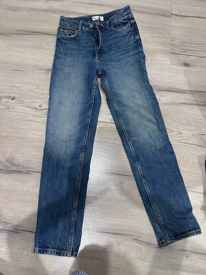Джинсы Zara