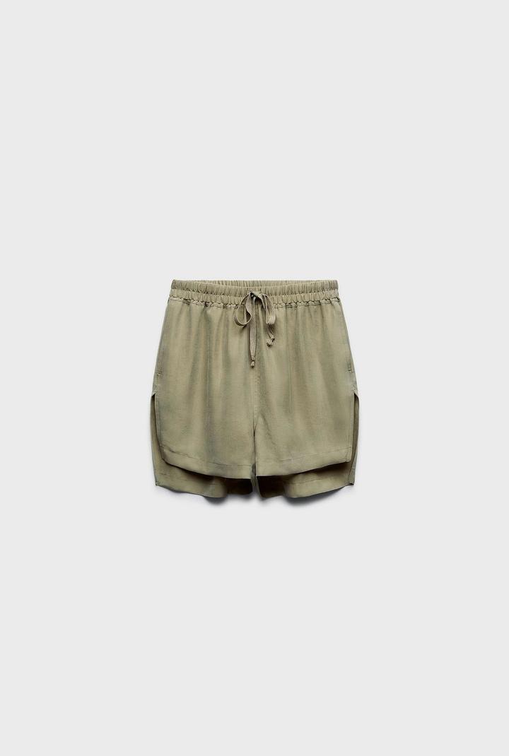 Zara Шорты