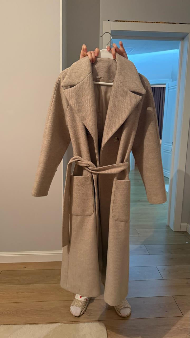 Stradivarius Теплое длинное пальто с поясом