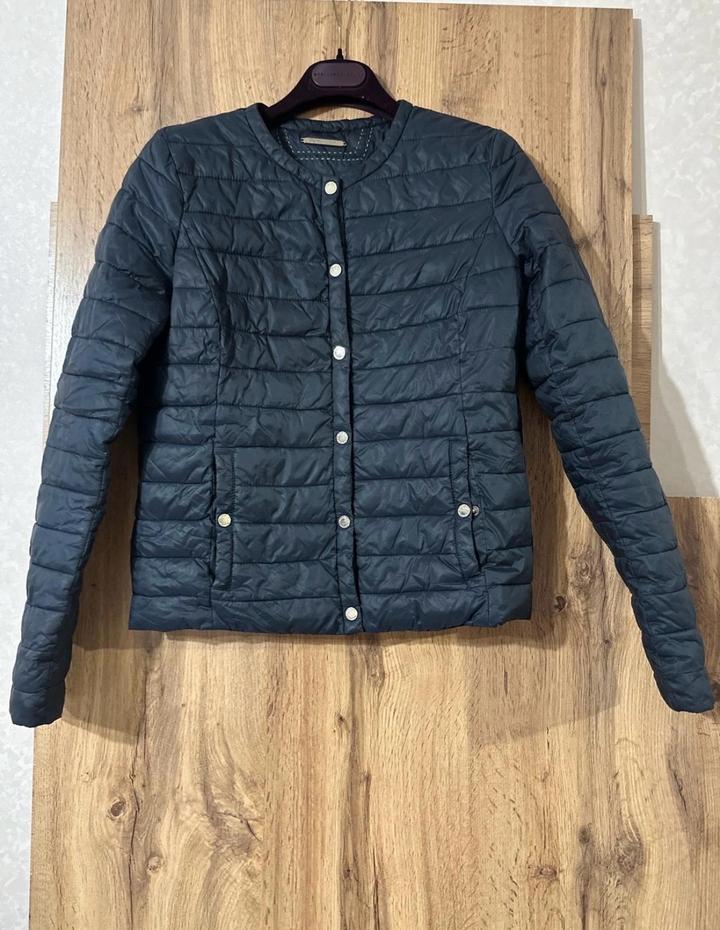 Легкая куртка Massimo Dutti