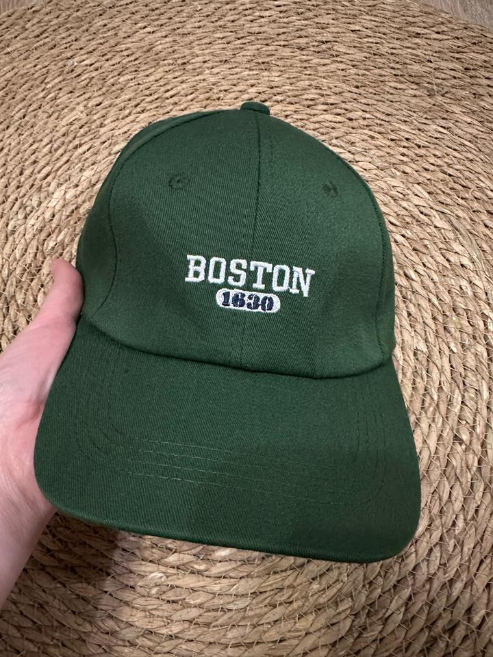 Бейсболка с вышивкой Boston 1630