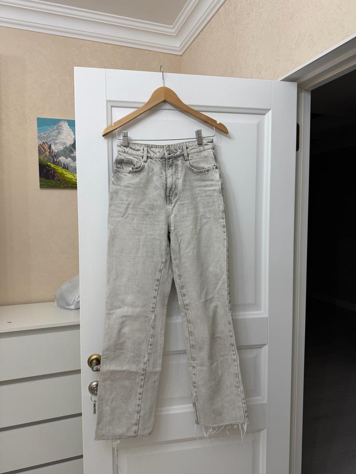 Джинсы Zara