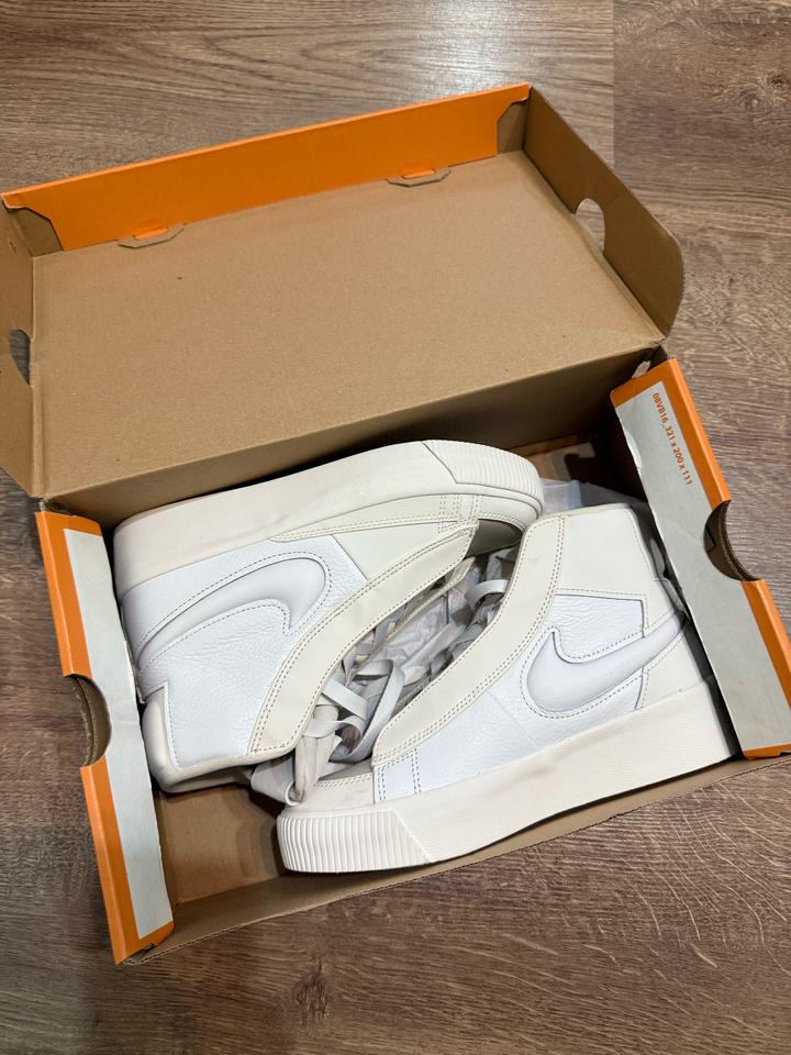 Nike