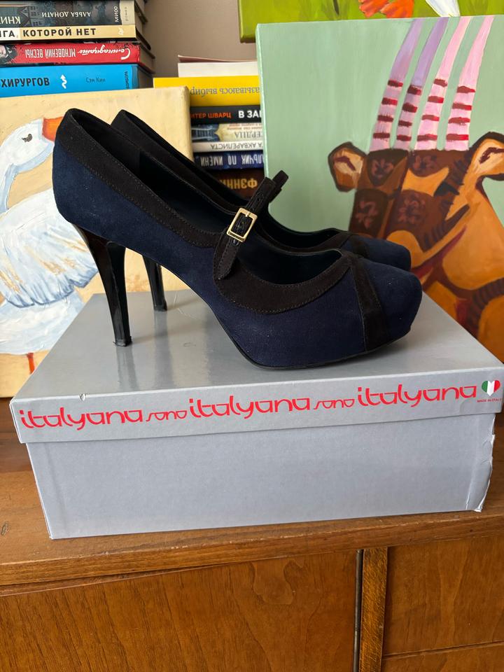Charles & Keith