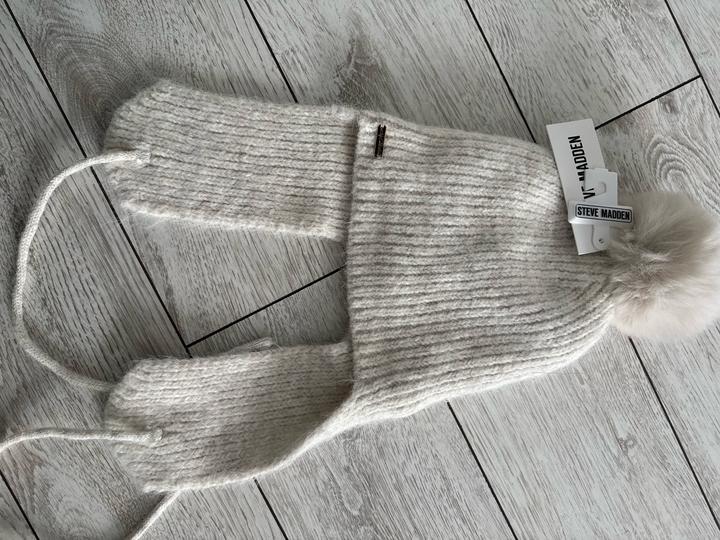 Шапка Steve Madden