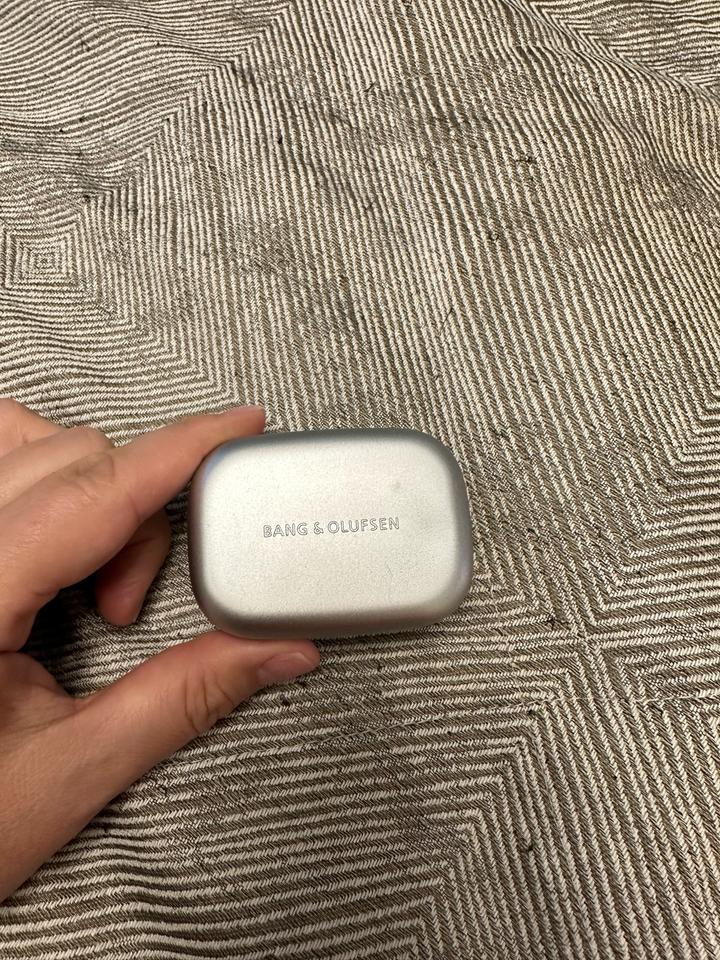 Bang & Olufsen