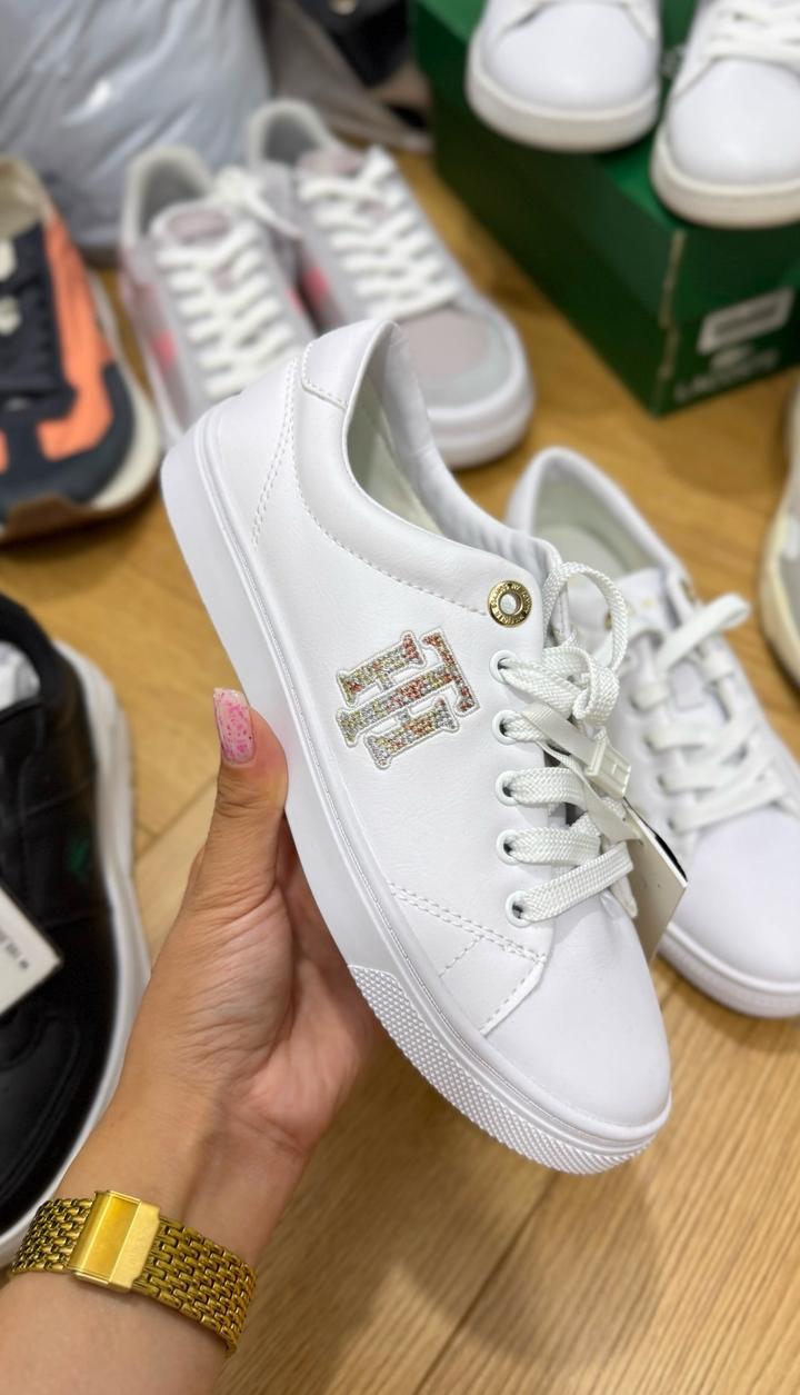 Tommy Hilfiger