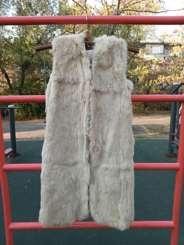 Rich&Royal Меховой жилет