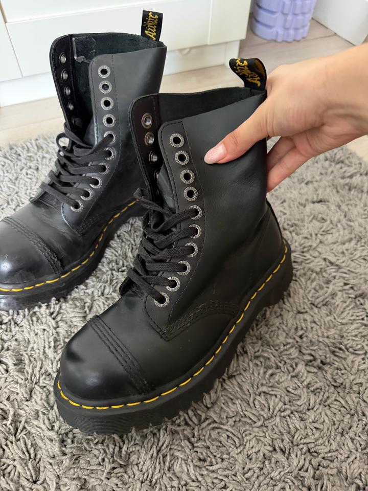 Dr. Martens