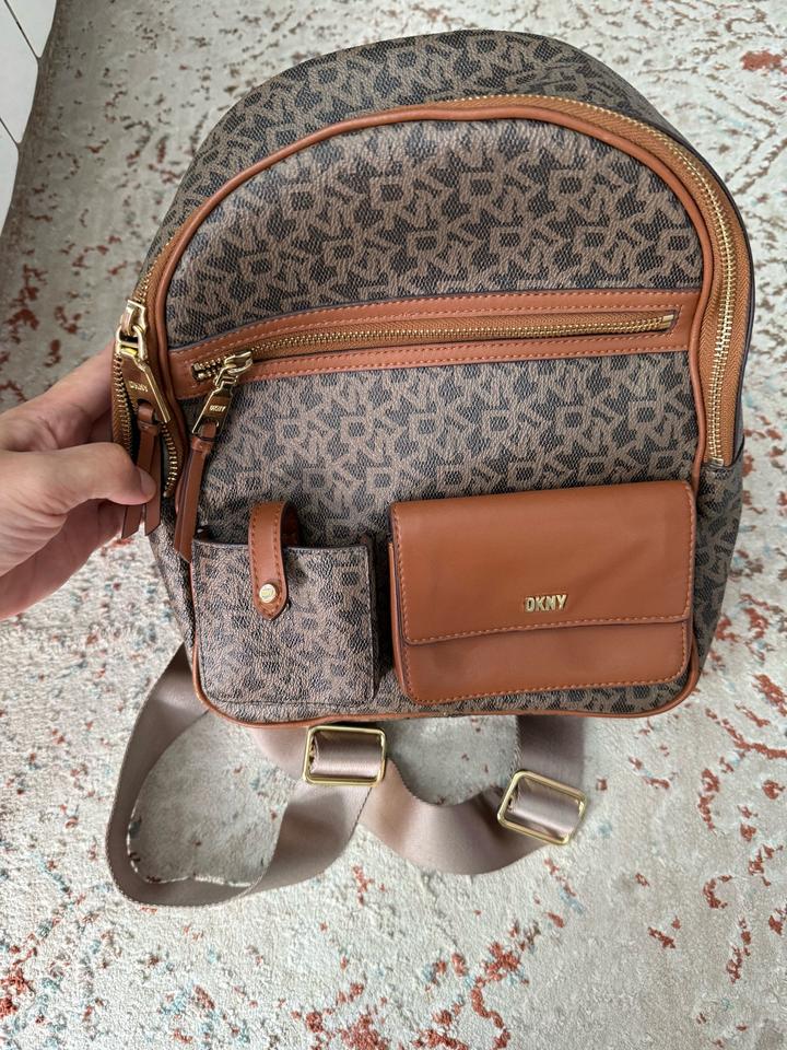 DKNY