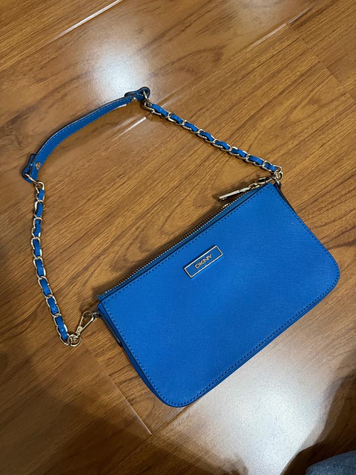 DKNY